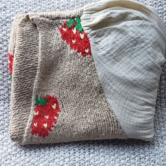 Free People Top Strawberry Jam  Crop - Picture 5 of 6